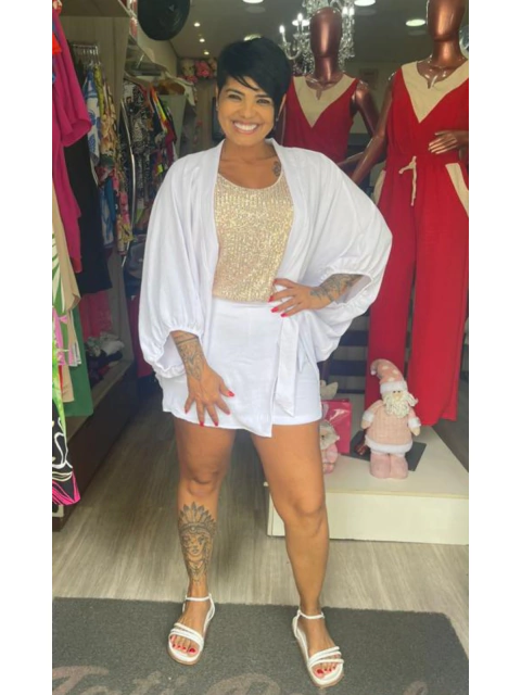 Conjunto Shorts Saia e Blusa Ampla Aberta em Crepe Duna