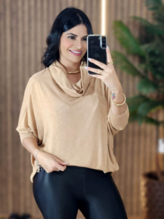 Blusa Bassi gola boba - Tati Perale Modas 