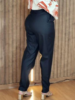 Calça Sandra Courino - Tati Perale Modas 