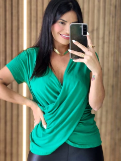 Blusa Transpassada Manga Curta Viscolycra - Tati Perale Modas 