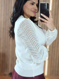 Imagem do Blusa Iris Modal com manga trabalhada na renda com tule