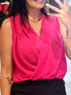 Imagem do Blusa Regata Transpassada em Crepe Duna