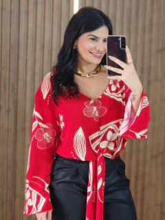 Blusa Ampla de manga Longa no tecido em Crepe duna - comprar online