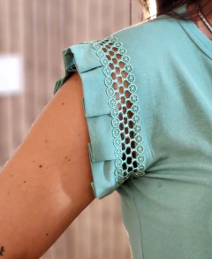 Blusa Moderna Viscolycra com Manga Trabalhada na internet