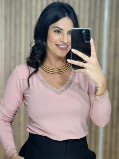 Blusa Básica Renda Manga Longa na internet