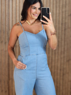 Macacão Pantalona em Jeans Levinho - comprar online