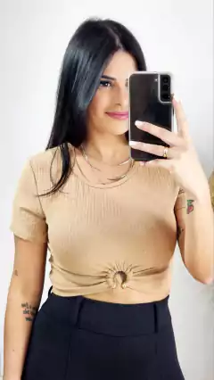 Blusa Crooped Argolinha na internet