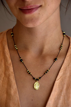 COLLAR HILO VIRGEN - comprar online