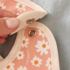 BABERO (PINK DAISY) - comprar online