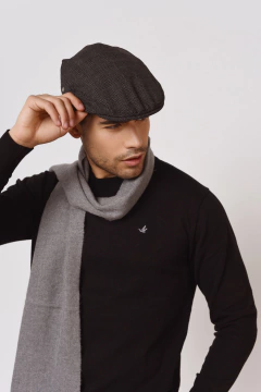 Imagen de Boina Clásica Negra Cuadros