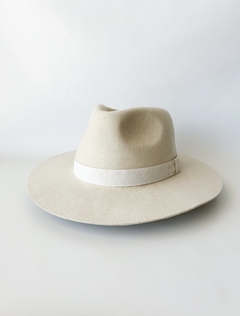 Frida Off White - comprar online