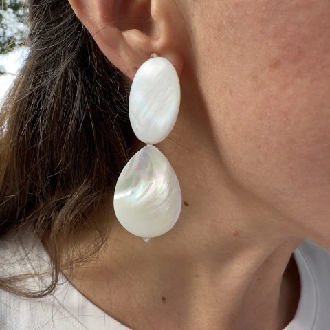 Brinco Gota Madrepérola