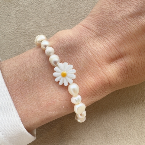 Pulseira Flor Madrepérola - comprar online