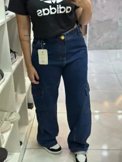CALÇA JEANS WIDE LEG CARGO na internet