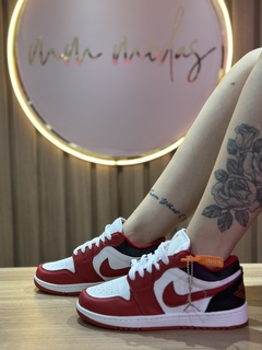 TÊNIS NIKE JORDAN