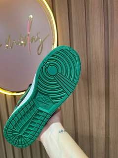 TENIS NIKE JORDAN na internet
