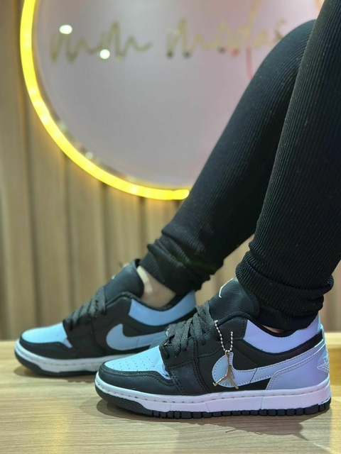 TÊNIS NIKE JORDAN