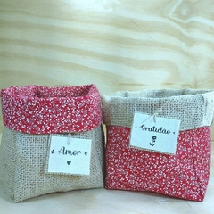Cachepô Linho - Cores do Amor - Tag Personalizada - Juta & Tecido - comprar online
