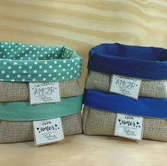 Cesta Poá - Tarot Azul - Cesta de Presentes - Tag Personalizada - Juta & Tecido - loja online