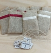 Saquinho de Juta Gratidão - Detalhe em Tecido - Tag Personalizada - Lembrancinha