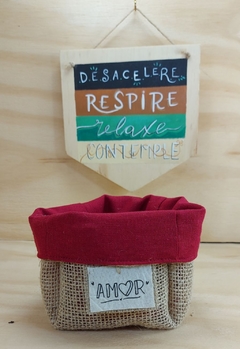 Cachepô Marsala - Gratidão - Tag Personalizada - Juta & Tecido na internet