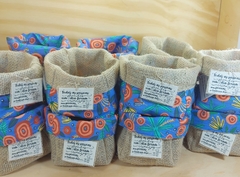 Cachepô Festas & Eventos - Encontro de Jovens - Doces - Brinde e Lembrancinha - Tag Personalizada - Juta & Tecido - comprar online