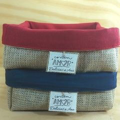 Cesta Juta & Linho - Mensagens - Azul e Vermelho - Cesta de Presentes - Tag Personalizada - comprar online