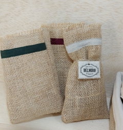 Saquinho de Juta Mercearia - Logotipo - Detalhe em Tecido - Tag Personalizada - Lembrancinha