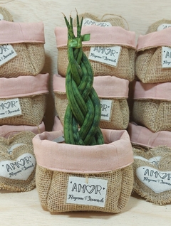 Cachepô Corações Rosé - Lembrancinha de Batizado - Tag Personalizada - Juta & Tecido - Craft.Mimo