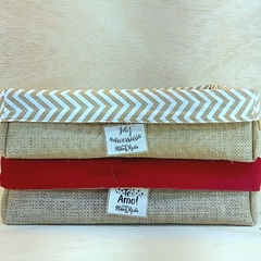 Cesta Dia dos Namorados - Eu te Amo - Linho Vermelho - Cesta de Presentes - Tag Personalizada - Juta & Tecido - loja online