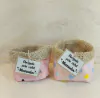 Cachepô Bolinhas e Corações - Lembrancinha de Aniversário - Tag Personalizada - Juta & Tecido