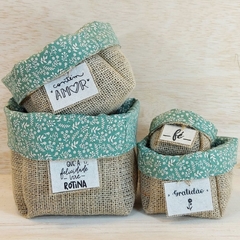 Imagem do Cachepô Verde Menta - Frases de Viagem - Tag Personalizada - Juta & Tecido