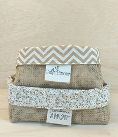 Imagem do Cesta de Páscoa Cor de Cenoura - Bolinhas - Cesta de Presentes - Tag Personalizada - Juta & Tecido