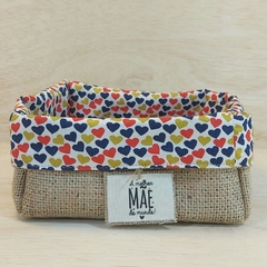 Cesta Dia das Mães - Margaridas Rosa - Cesta de Presentes - Tag Personalizada - Juta & Tecido