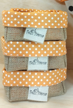 Cesta de Páscoa Zig Zag & Bolinhas - Coloridas - Cesta de Presentes - Tag Personalizada - Juta & Tecido