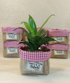 Cachepô Natal Vermelho - Lembrancinha de Aniversário - Tag Personalizada - Juta & Tecido - Craft.Mimo