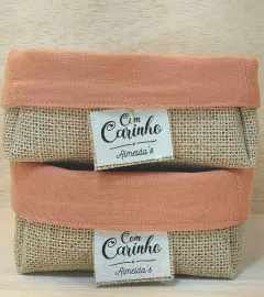 Cesta Juta & Linho - Contém Amor - Pêssego - Cesta de Presentes - Tag Personalizada - comprar online