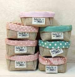 Cesta Dia das Mães - Margaridinhas - Cesta de Presentes - Tag Personalizada - Juta & Tecido - Craft.Mimo