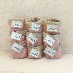 Cachepô Corações Rosé - Juta e Tecido - Cestinho - Dia das Mães - Lembrancinha