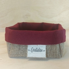 Cesta Juta & Linho - Eu te Amo - Logotipo - Cesta de Presentes - Tag Personalizada - Craft.Mimo