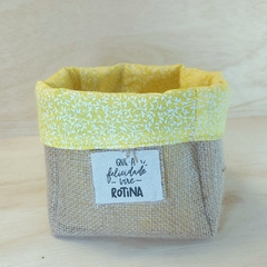 Cachepô Florais Coloridos - Frases - Tag Personalizada - Juta & Tecido - comprar online