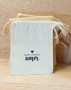 Saquinho Com Muito Amor - Lembrancinha - Estampa Personalizada - Algodão Cru com Cordão Embutido - 10x13cm