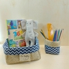 Kit Desconto Cesta com Porta Lápis - Azul - Zig Zag - Juta e Tecido - Tag Personalizada - Lembrancinha de Aniversário