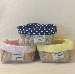 Cesta Dia dos Professores - Estampas Coloridas - Brinde - Cesta de Presentes - Tag Personalizada - Juta & Tecido