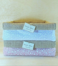 Cesta Dia das Mães - Floral Amarelo - Cesta de Presentes - Tag Personalizada - Juta & Tecido - Craft.Mimo