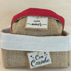 Cesta Juta & Linho - Com Carinho e Com Amor - Cesta de Presentes - Tag Personalizada