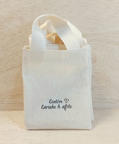 Sacolinha Minibag Contém Afeto e Carinho - Personalizada - Estampa Padrão - Algodão Cru - Lembrancinha