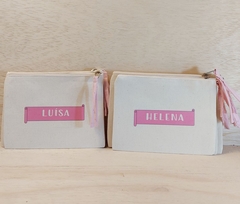 Imagem do Necessaire Assinaturas da Turminha - Lembrancinha Personalizada - Lona 100% Algodão