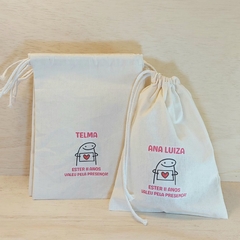 Saquinho Bento Cake - Lembrancinha - Personalizada Um Nome Por Peça - Algodão Cru com Cordão Embutido - 10x13cm