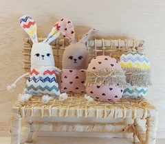 Enfeite Ovo de Páscoa - Rosa, Rosé e Colorido - Tecido e Juta - Craft.Mimo